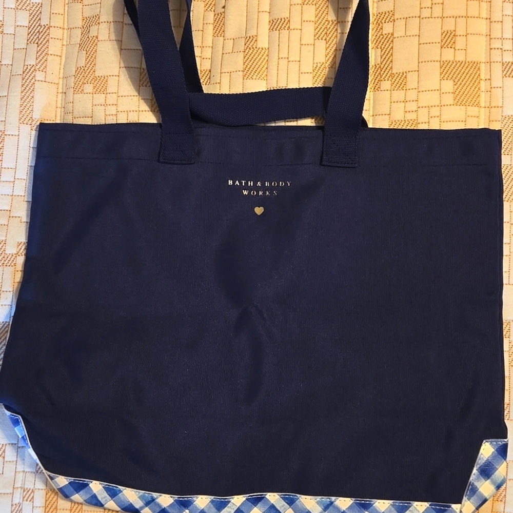 NWT BATH AND BODY WORKS TOTE BAG